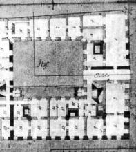 Detail prízemia prednej, štábnej a kasárenskej časti bývalej zbrojnice na pláne z roku 1809/10.